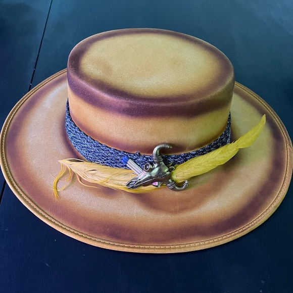 Beautiful wide brim hat. Never worn. - Picture 2 of 7